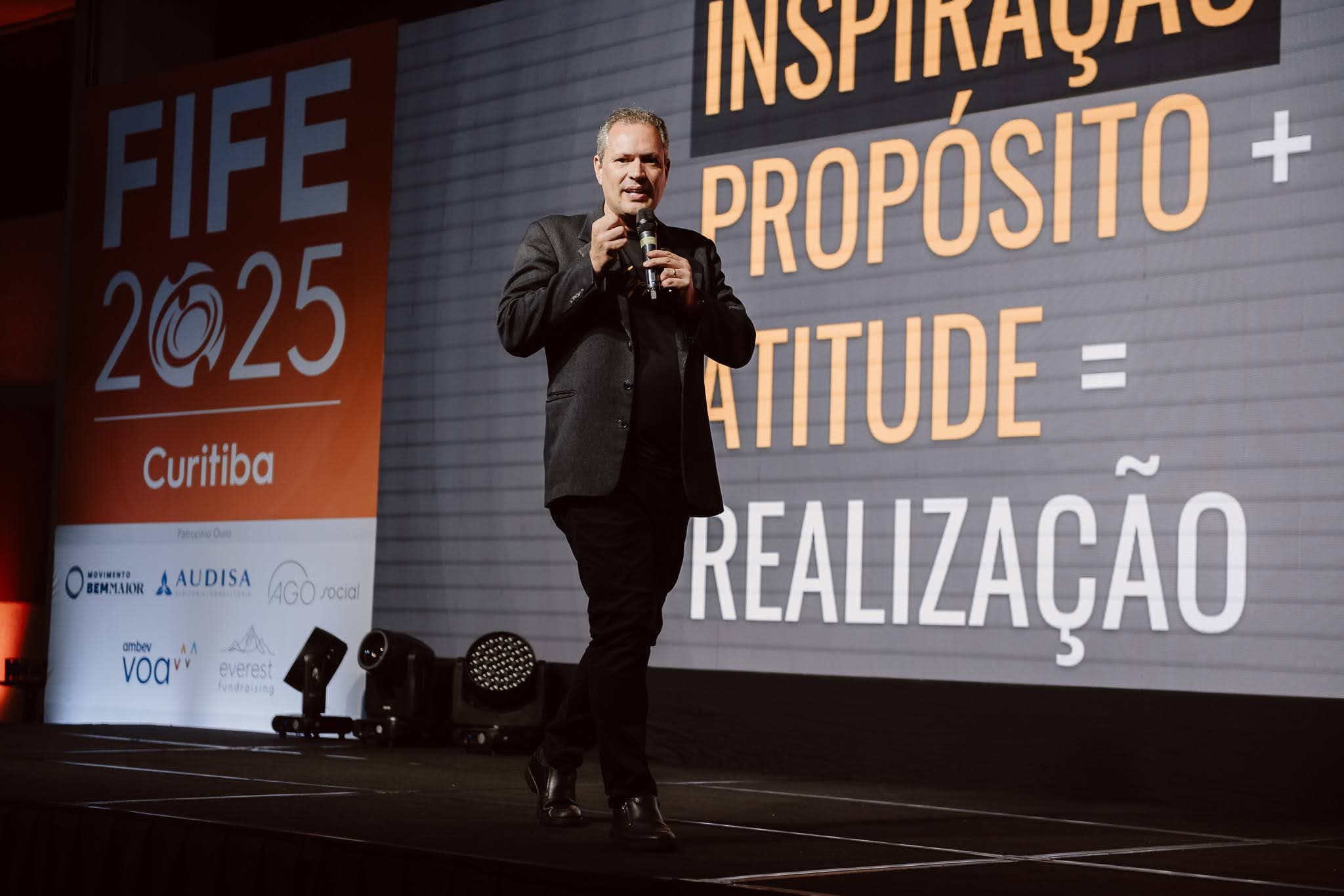 Zeppa no palco do FIFE 2025